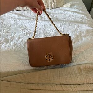 Tory Burch Tan Leather Shoulder Bag with Gold Chain